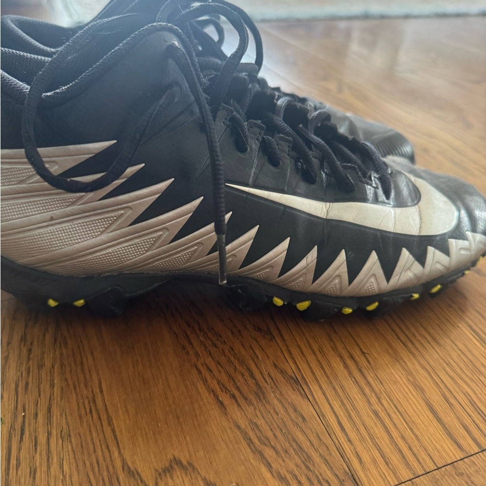 Nike Black and Silver Sports Cleats